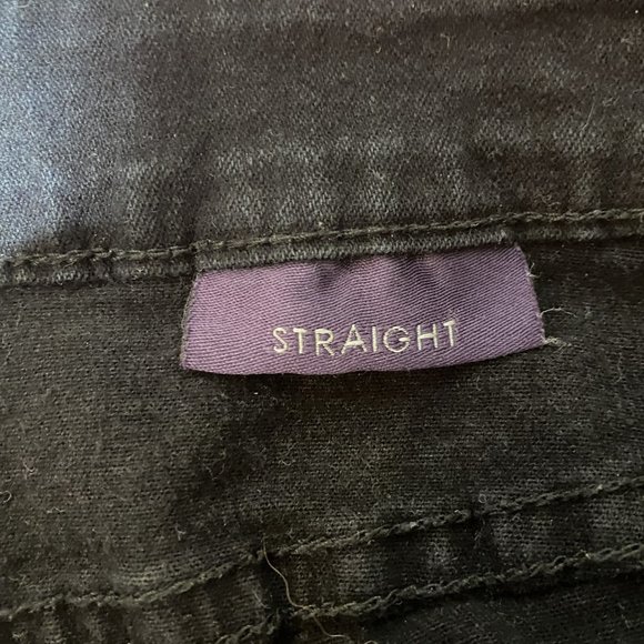 NYDJ -- Jeans, Black Straight Cut, Rhinestone Detail on Back Pockets - Picture 11 of 13